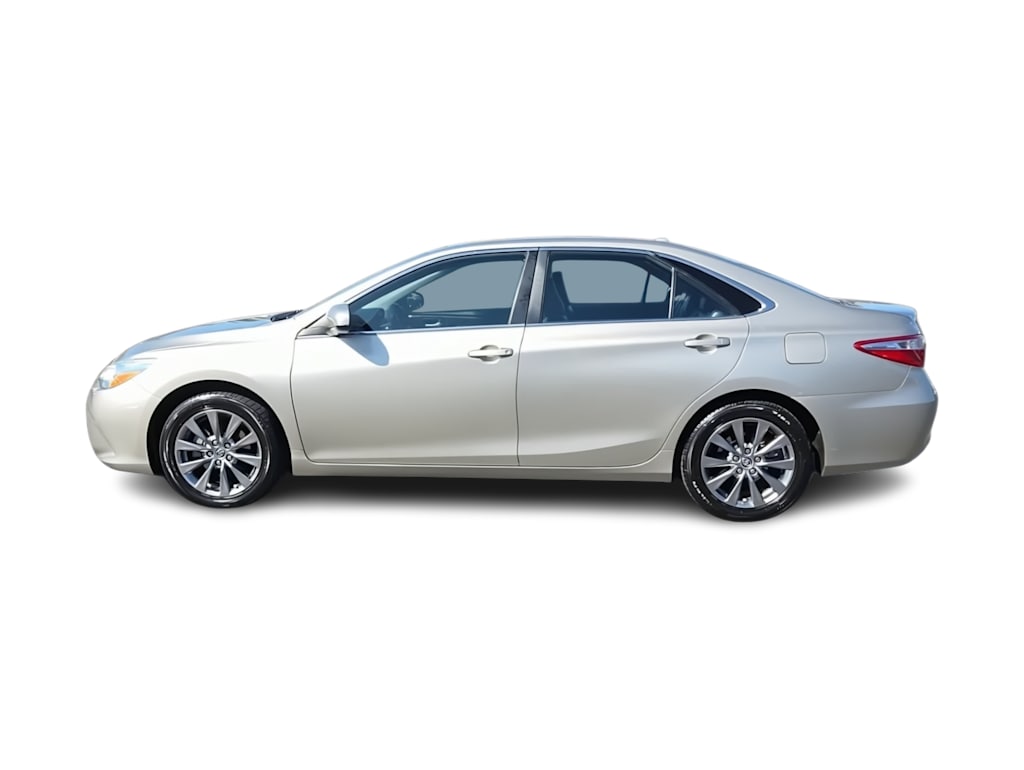 Thumbnail: 2016 Toyota Camry - 20