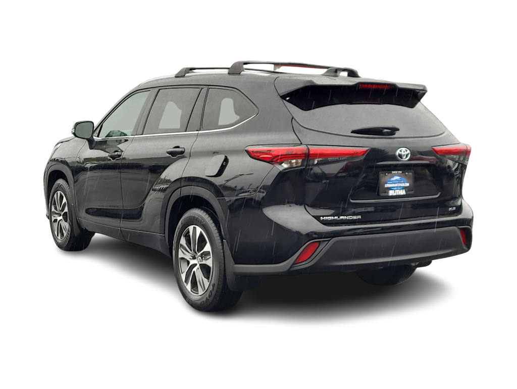 Thumbnail: 2022 Toyota Highlander - 26