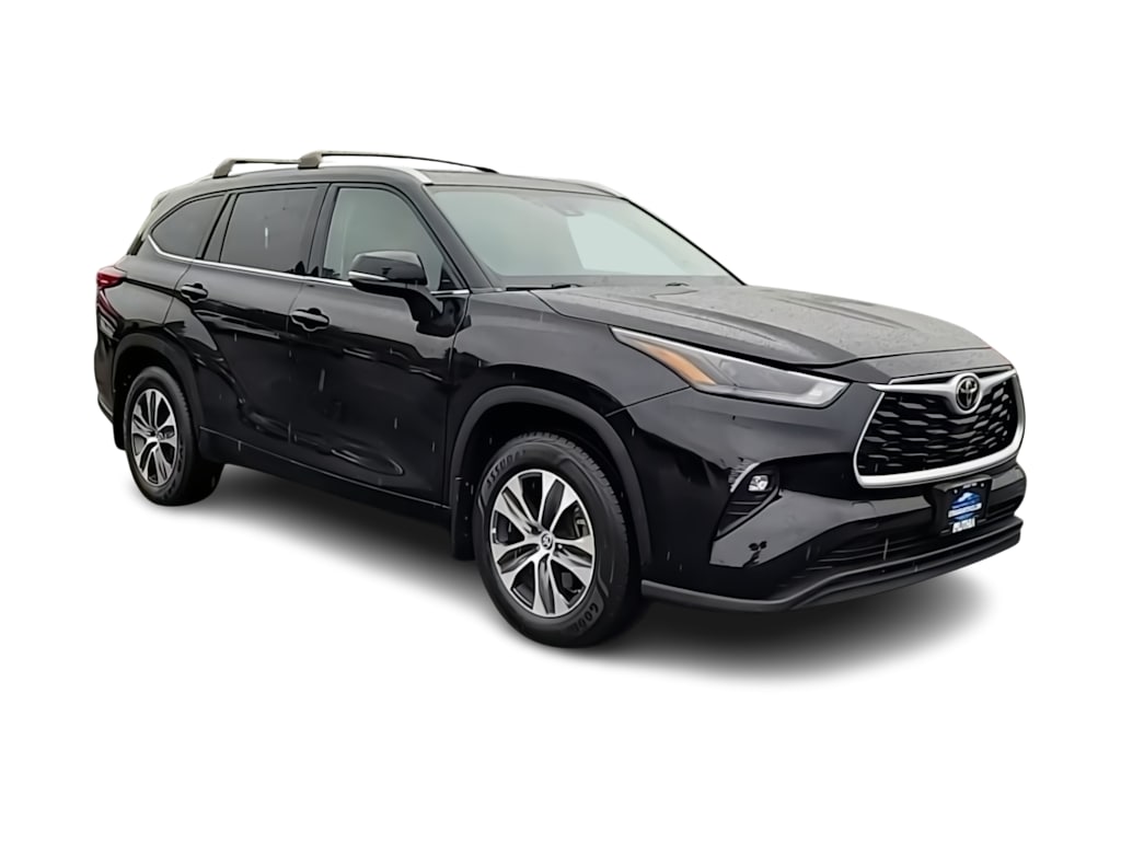 Thumbnail: 2022 Toyota Highlander - 20
