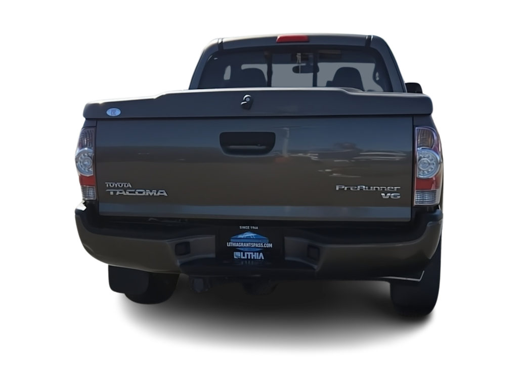 Thumbnail: 2011 Toyota Tacoma - 20