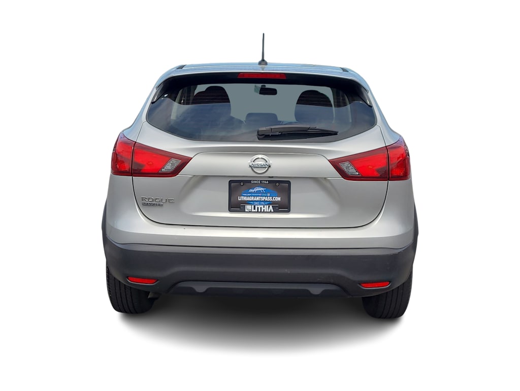 2018 Nissan Rogue Sport S 26