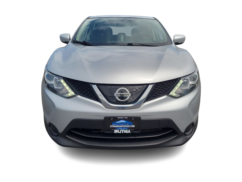 2018 Nissan Rogue Sport S 27