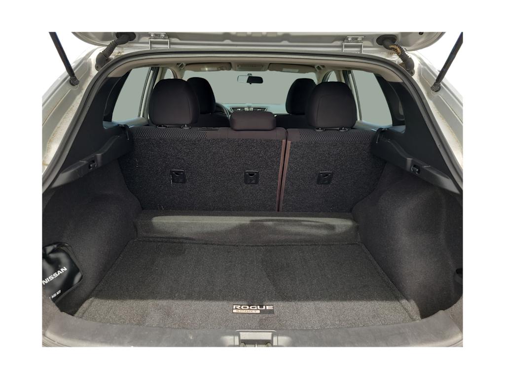 2018 Nissan Rogue Sport S 17