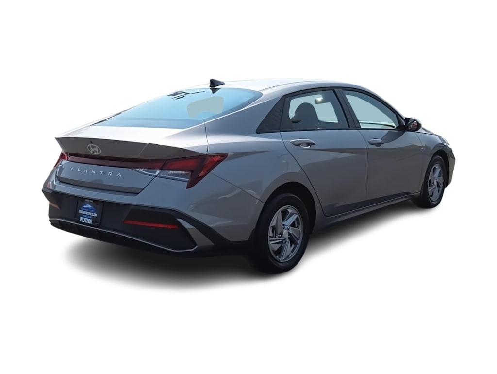 Thumbnail: 2025 Hyundai Elantra - 22