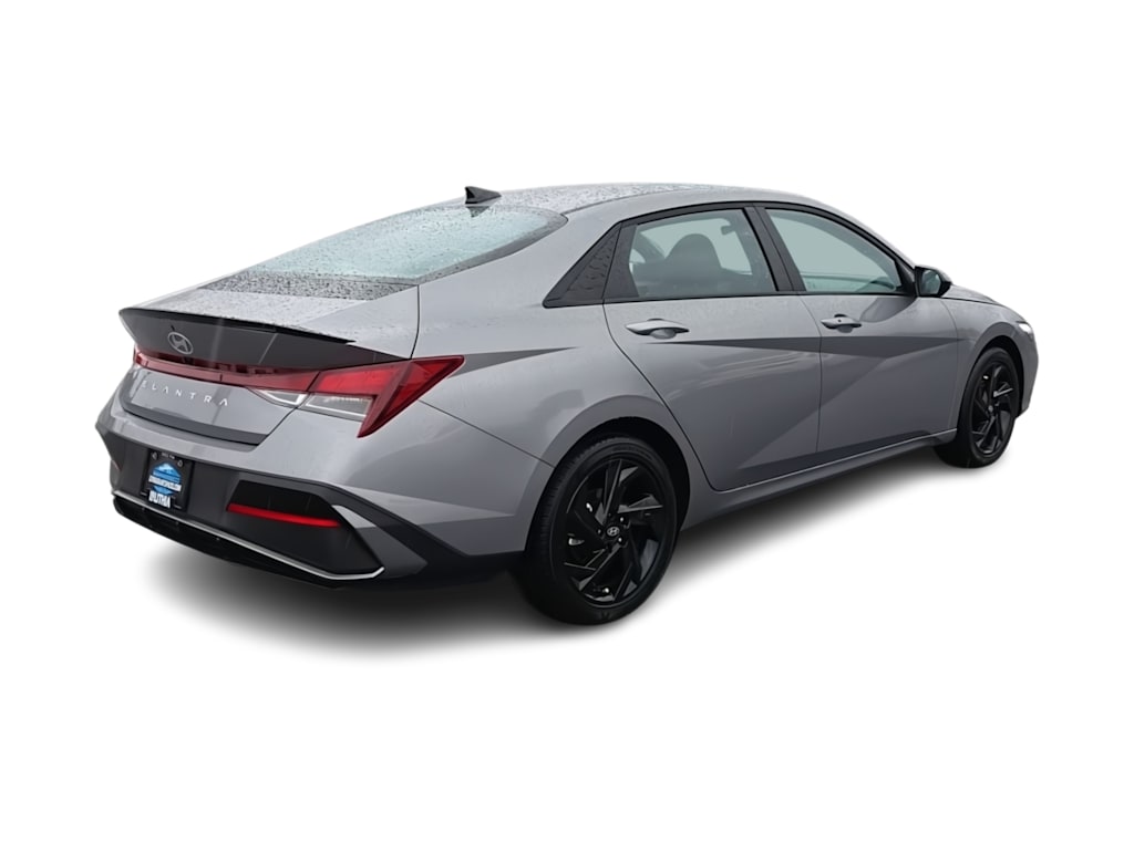Thumbnail: 2026 Hyundai Elantra - 22