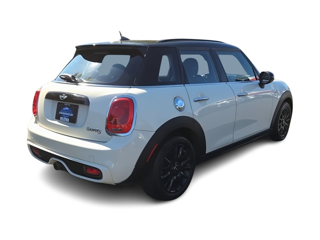 Thumbnail: 2017 MINI Cooper - 22