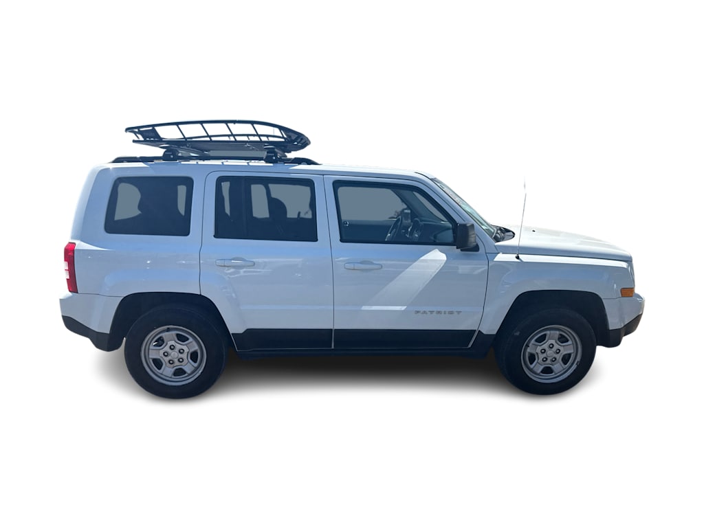 Thumbnail: 2016 Jeep Patriot - 9