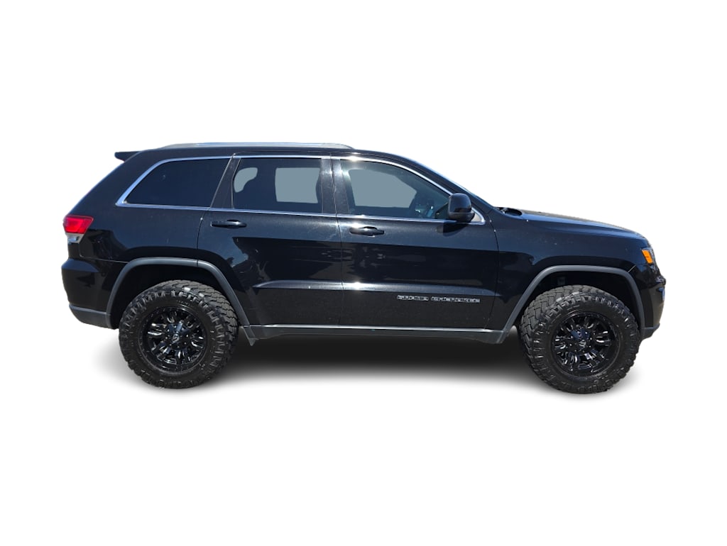 Thumbnail: 2020 Jeep Grand Cherokee - 17