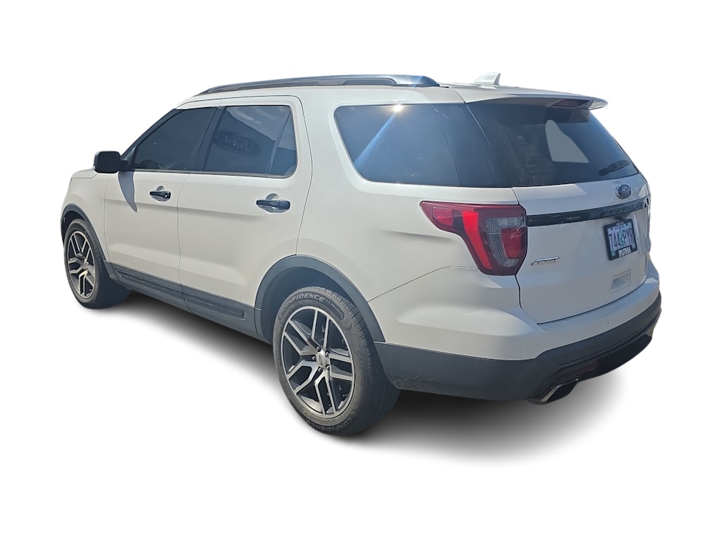 Thumbnail: 2016 Ford Explorer - 3