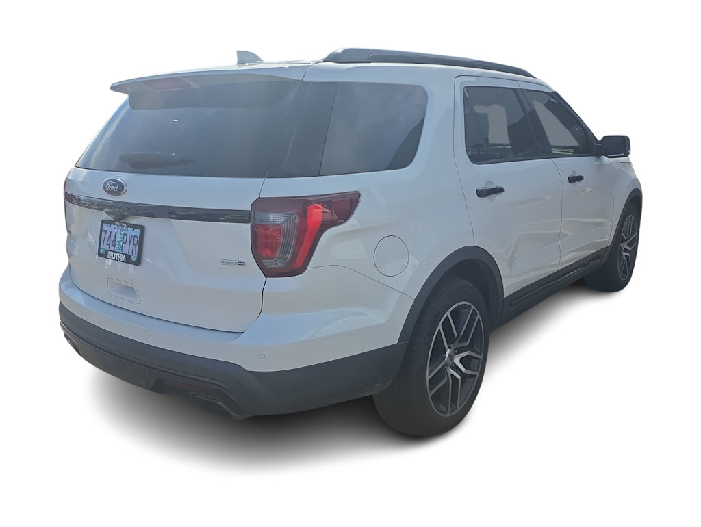 Thumbnail: 2016 Ford Explorer - 6