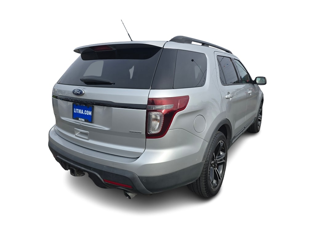 Thumbnail: 2015 Ford Explorer - 17