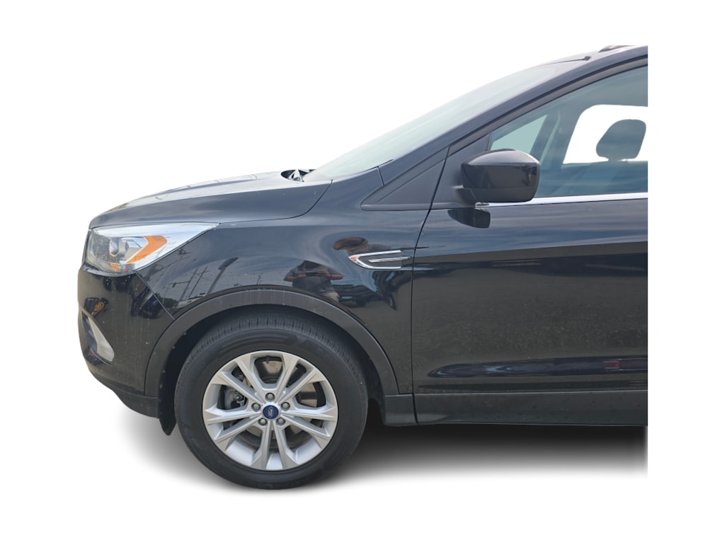 Thumbnail: 2017 Ford Escape - 20