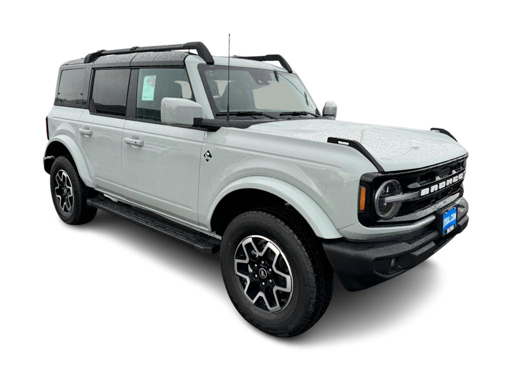 2024 Ford Bronco Outer Banks 19