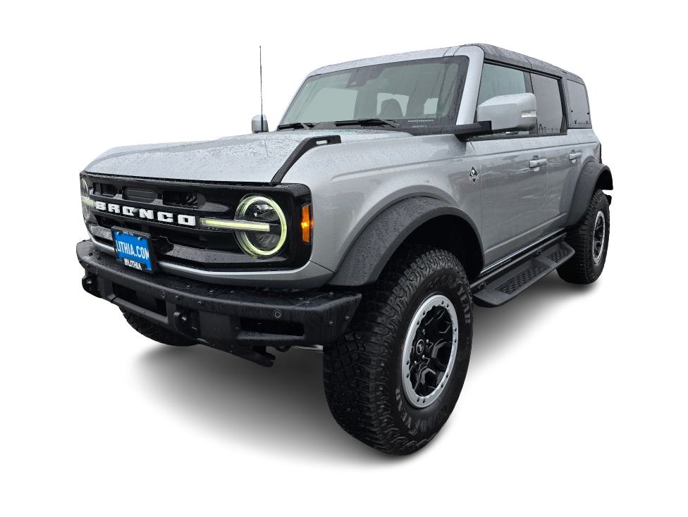 2024 Ford Bronco Outer Banks 2