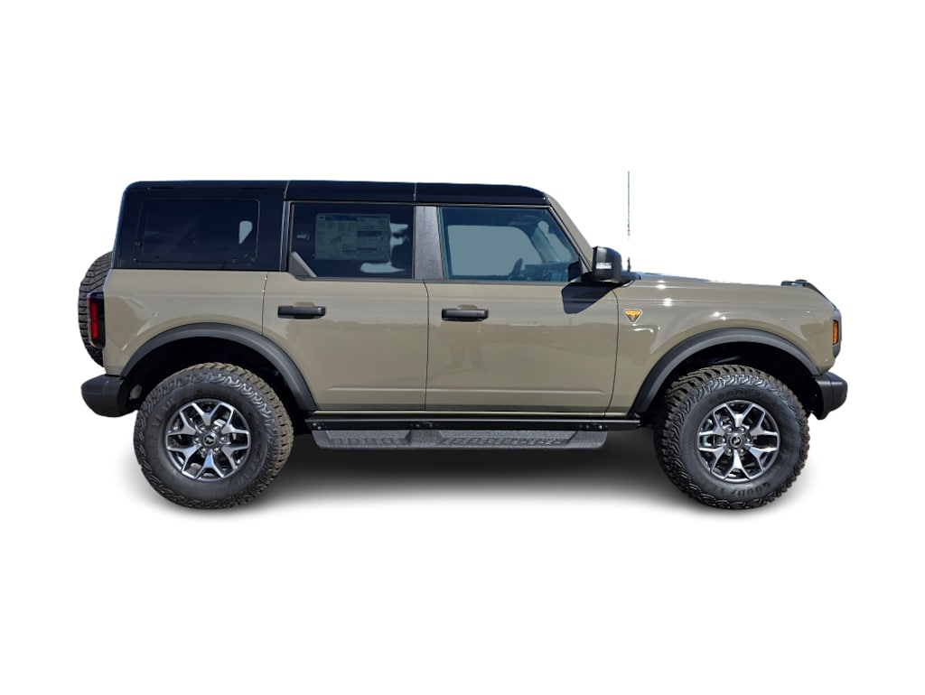 2025 Ford Bronco Badlands 17
