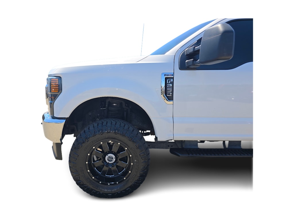 Thumbnail: 2021 Ford F-250 - 21