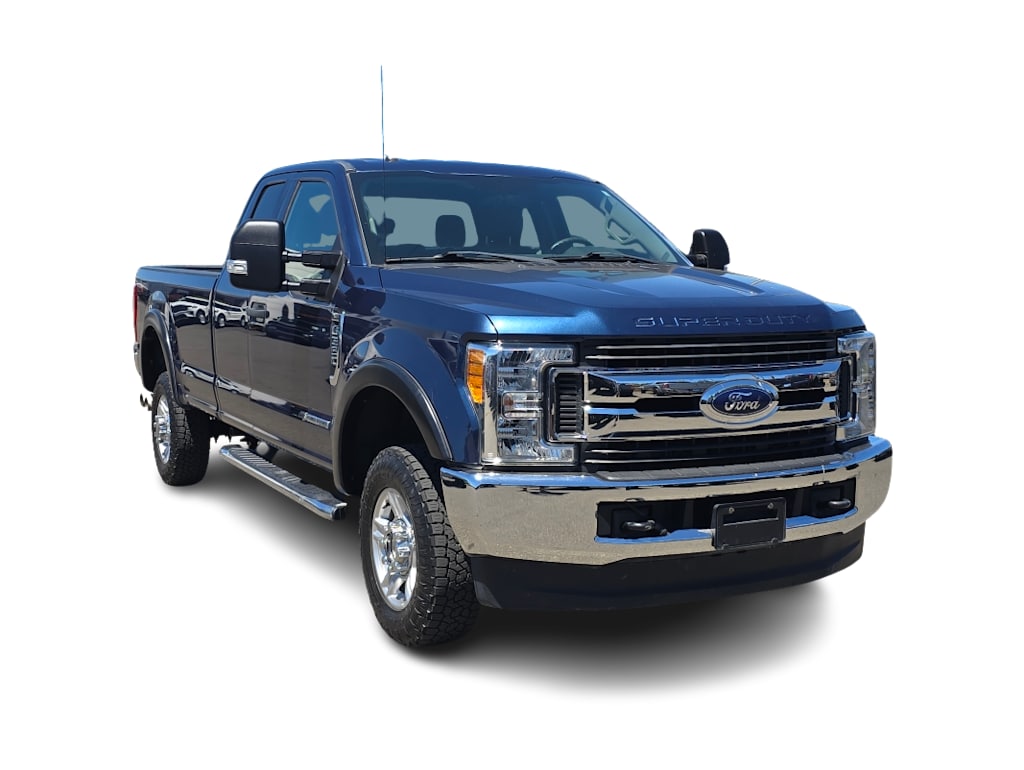 Thumbnail: 2017 Ford F-350 - 18