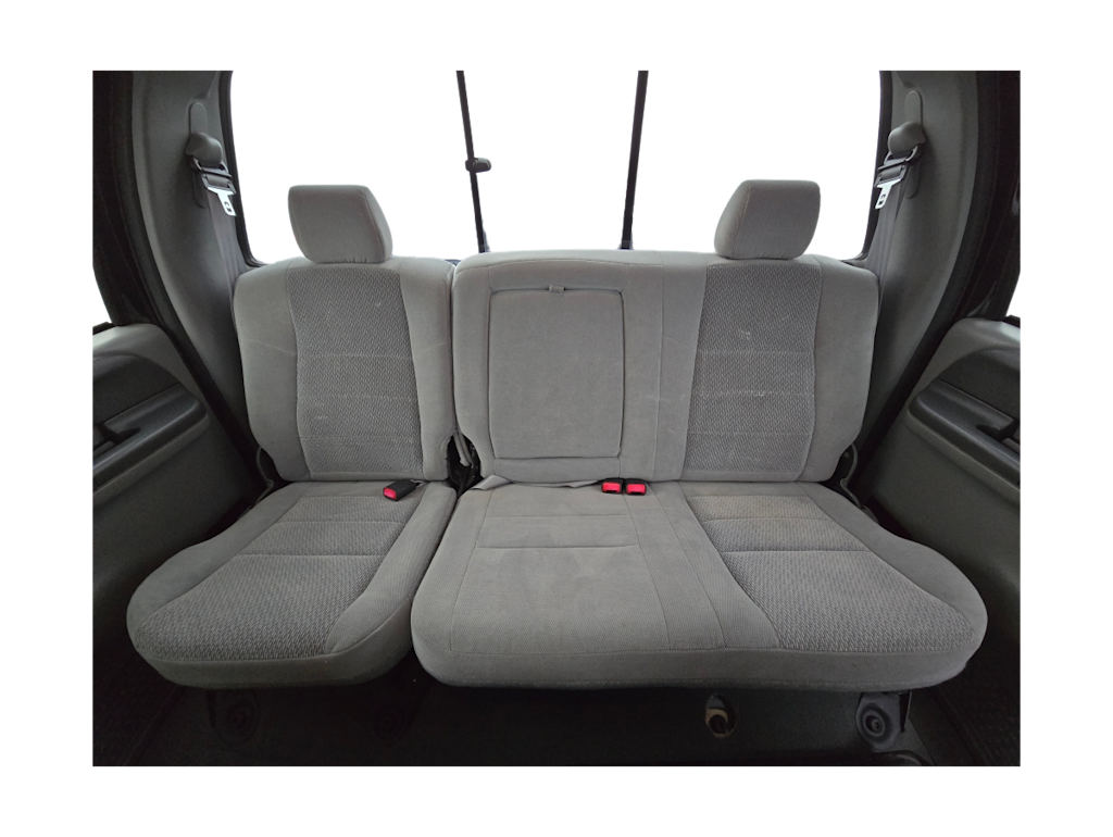 Thumbnail: 2004 Ford F-350 - 22