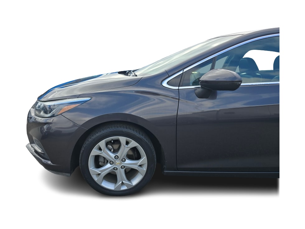 Thumbnail: 2017 Chevrolet Cruze - 20