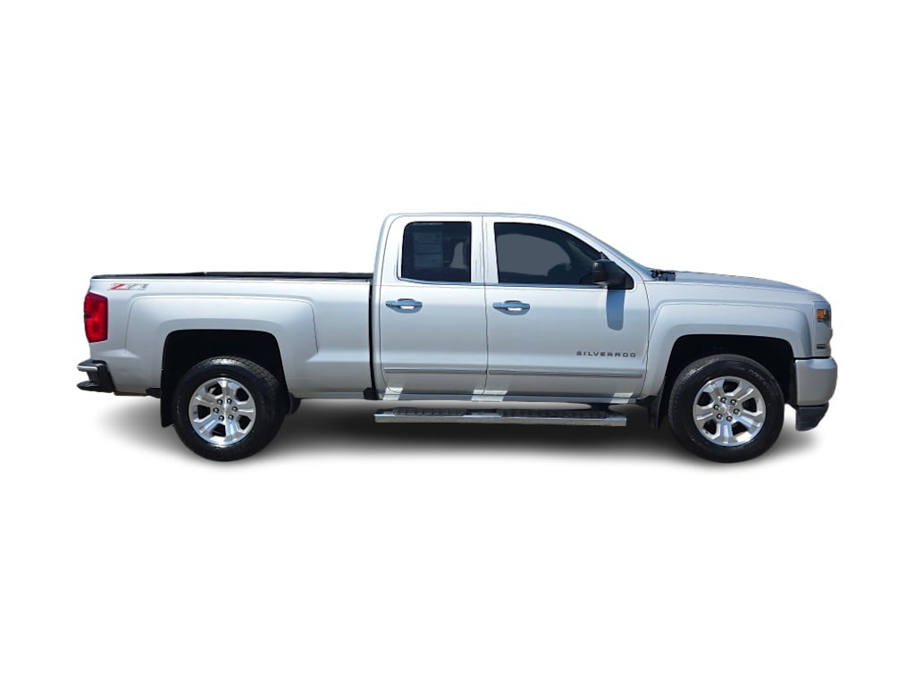 Thumbnail: 2017 Chevrolet Silverado 1500 - 16