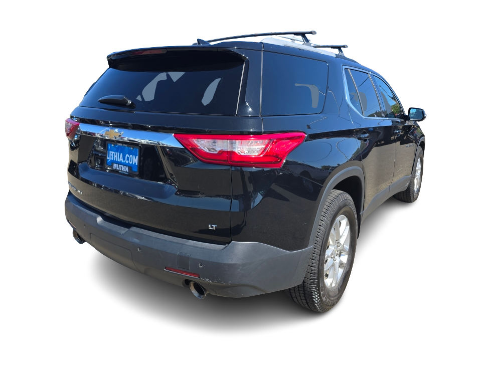 Thumbnail: 2018 Chevrolet Traverse - 16