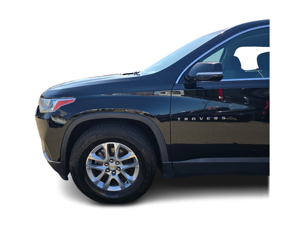 Thumbnail: 2018 Chevrolet Traverse - 21