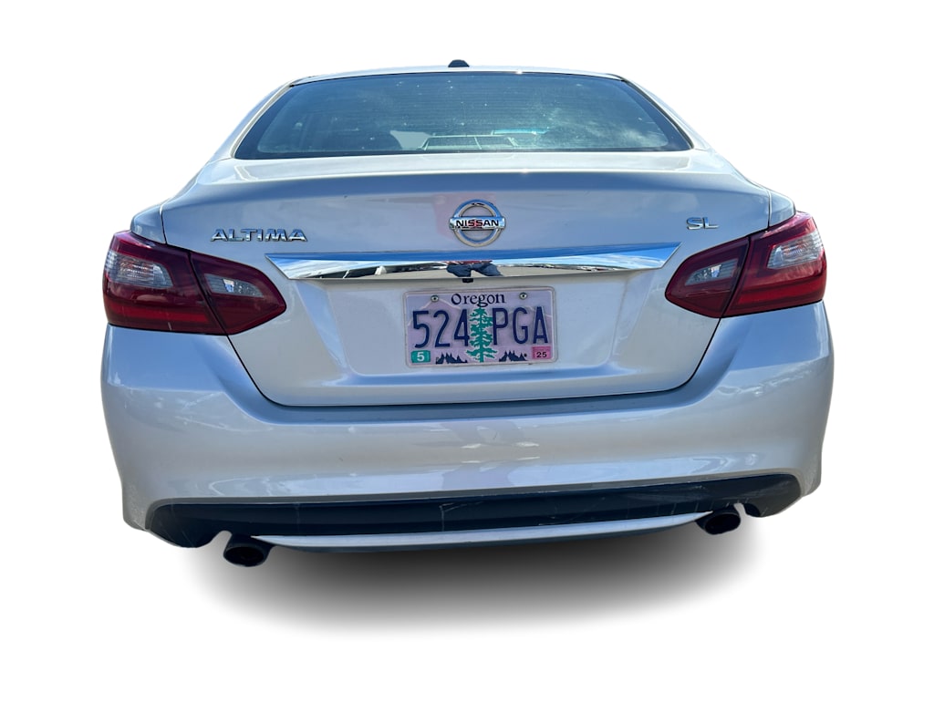 Thumbnail: 2018 Nissan Altima - 4