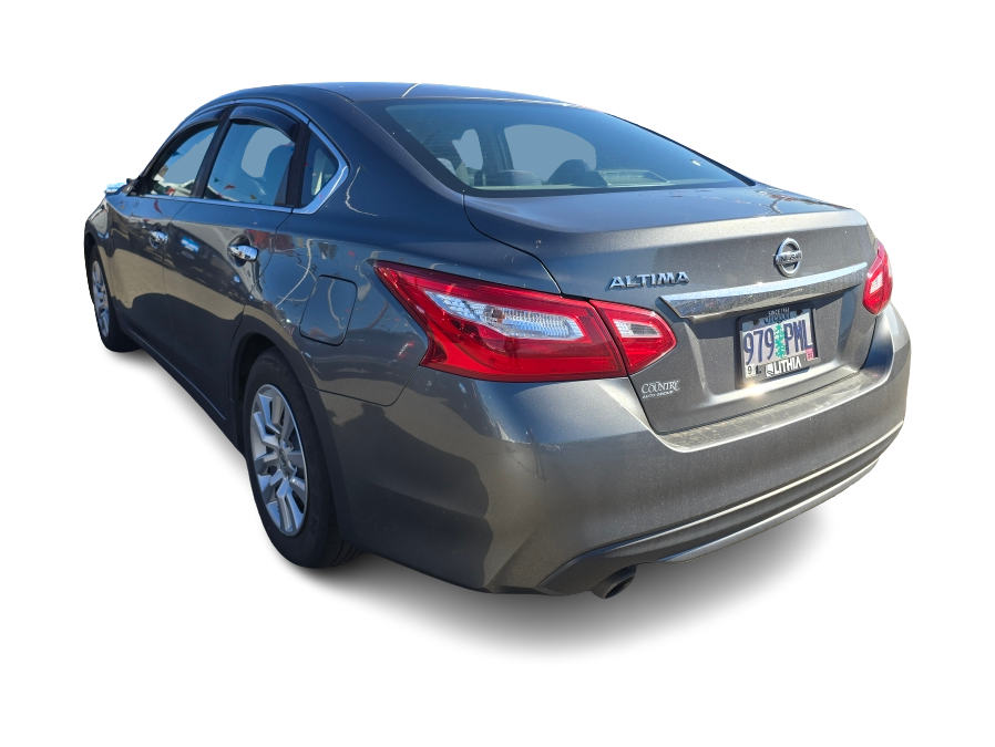 Thumbnail: 2017 Nissan Altima - 4