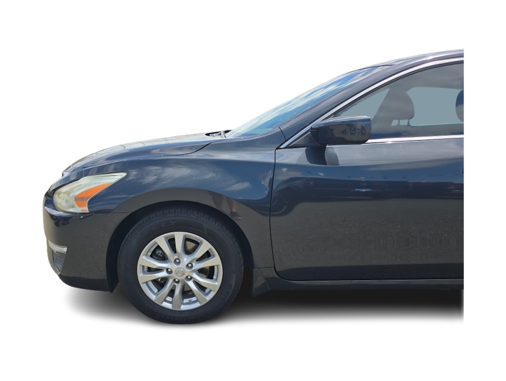 Thumbnail: 2015 Nissan Altima - 20