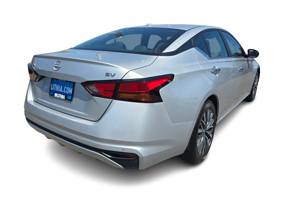 Thumbnail: 2024 Nissan Altima - 18