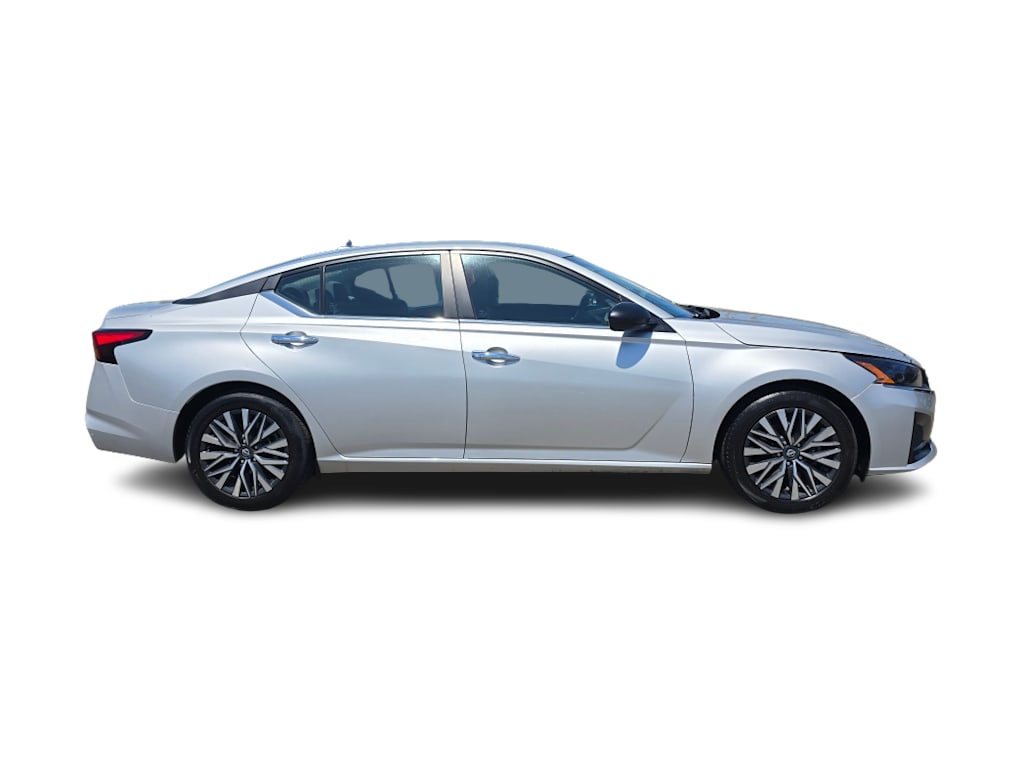 Thumbnail: 2024 Nissan Altima - 19