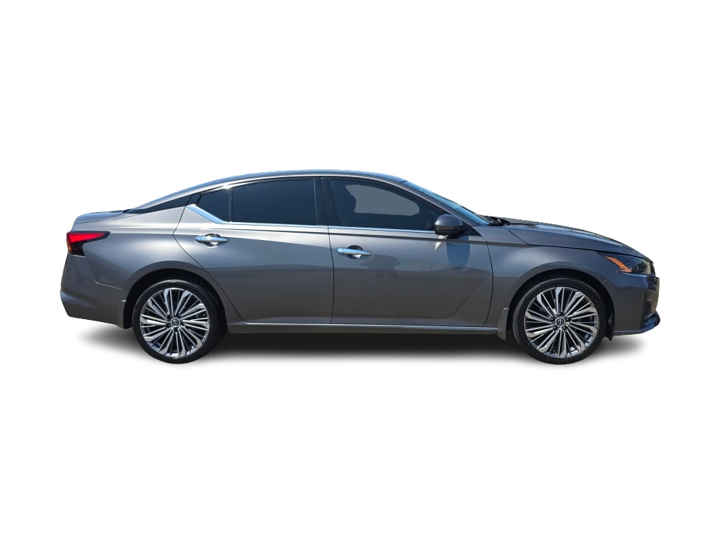 Thumbnail: 2024 Nissan Altima - 18