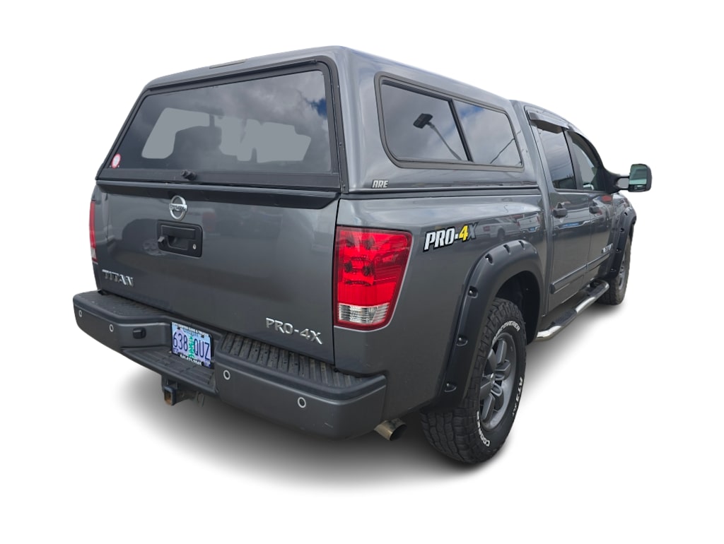 Thumbnail: 2013 Nissan Titan - 10