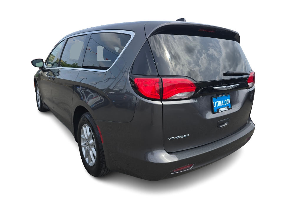 Thumbnail: 2023 Chrysler Voyager - 4