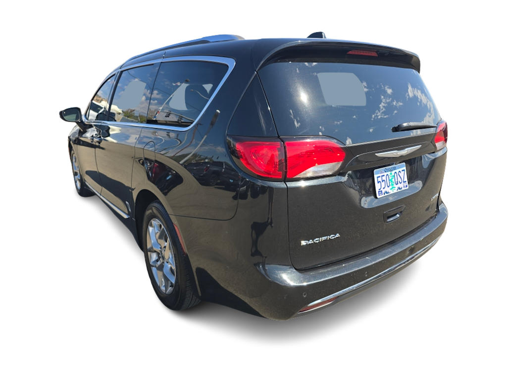 Thumbnail: 2017 Chrysler Pacifica - 2