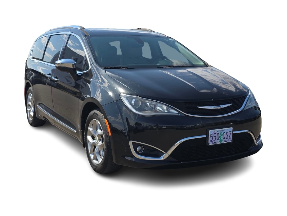 Thumbnail: 2017 Chrysler Pacifica - 7