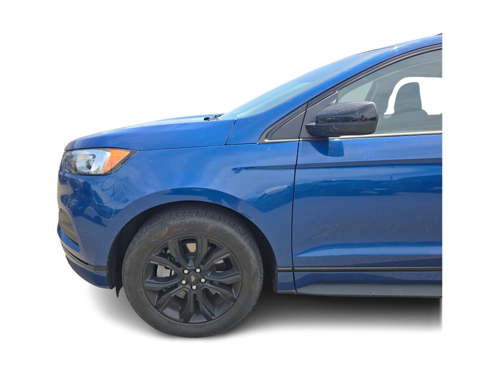 Thumbnail: 2023 Ford Edge - 2