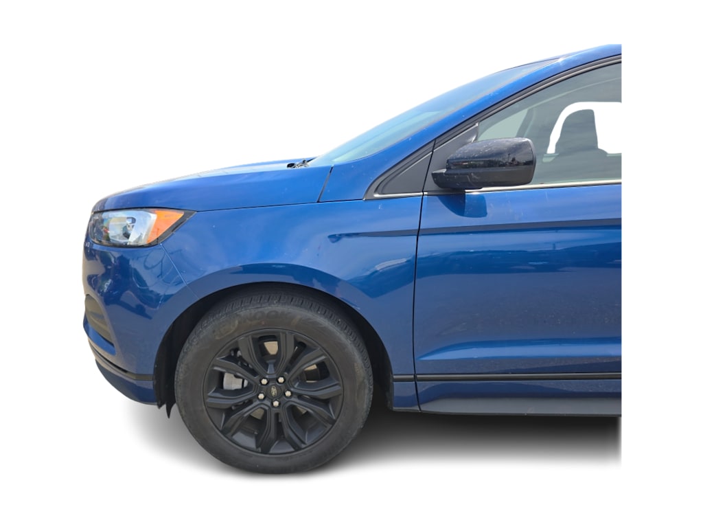 Thumbnail: 2023 Ford Edge - 20