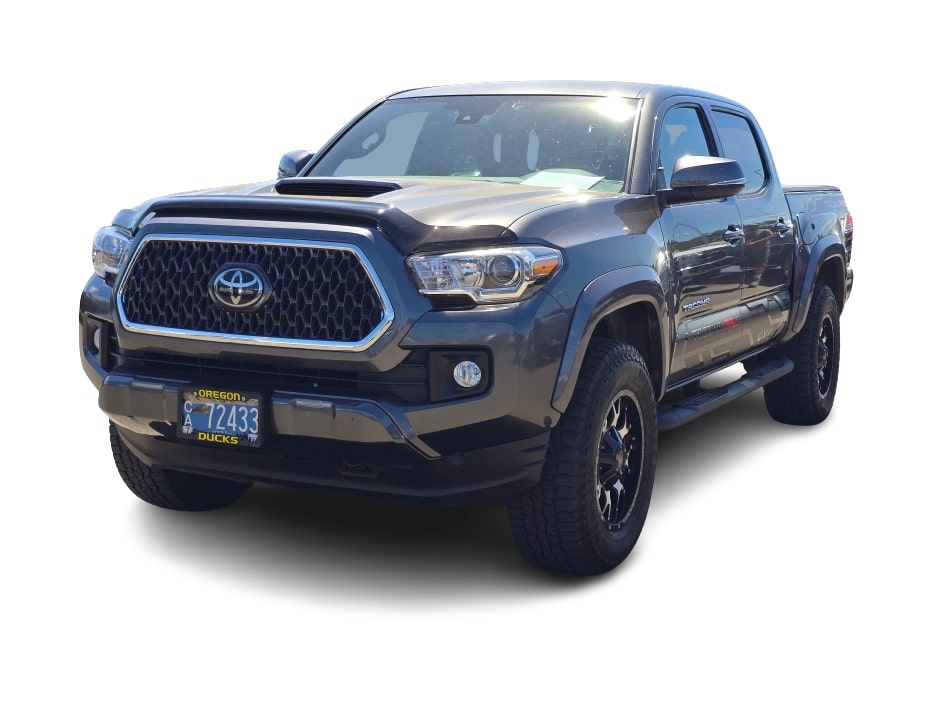Thumbnail: 2018 Toyota Tacoma - 8