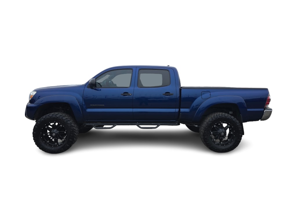 Thumbnail: 2014 Toyota Tacoma - 3