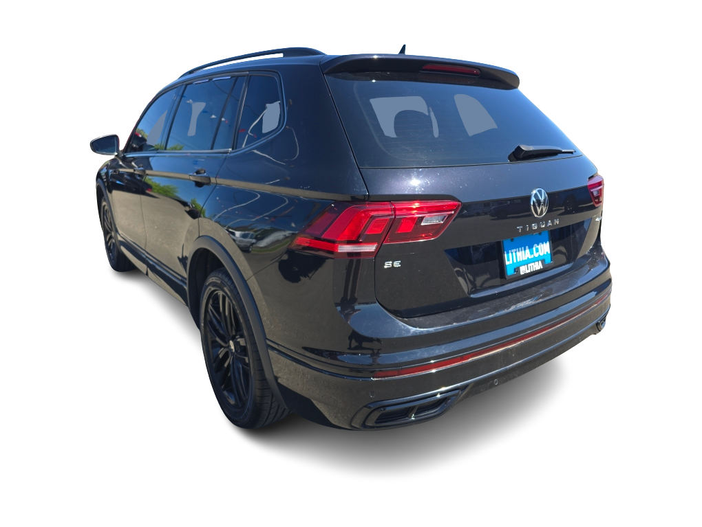 Thumbnail: 2022 Volkswagen Tiguan - 4