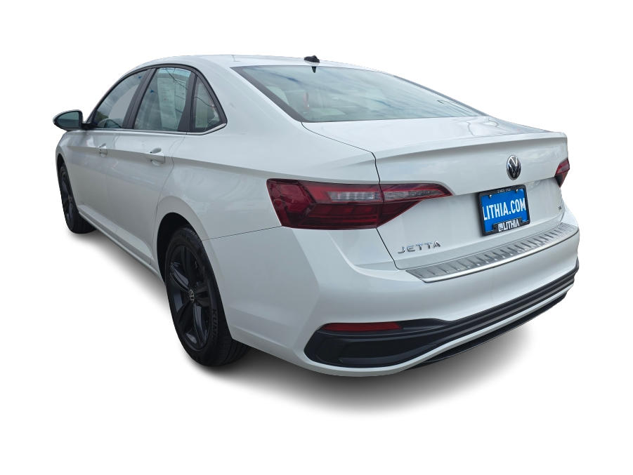 Thumbnail: 2023 Volkswagen Jetta - 4