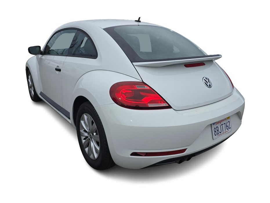 Thumbnail: 2017 Volkswagen Beetle - 4