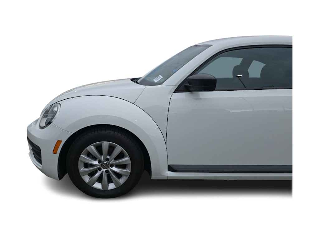 Thumbnail: 2017 Volkswagen Beetle - 20