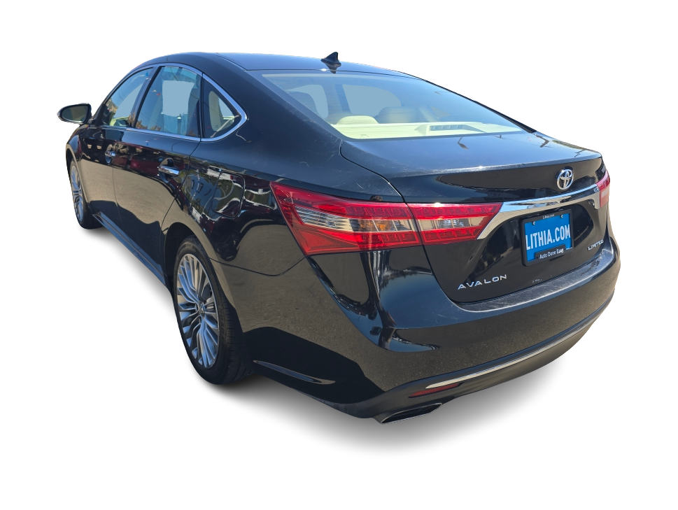 Thumbnail: 2017 Toyota Avalon - 4