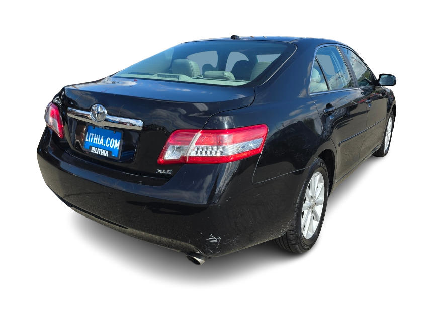 Thumbnail: 2011 Toyota Camry - 17