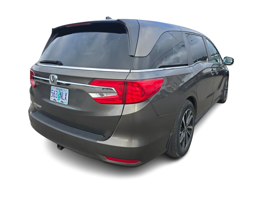 Thumbnail: 2018 Honda Odyssey - 16