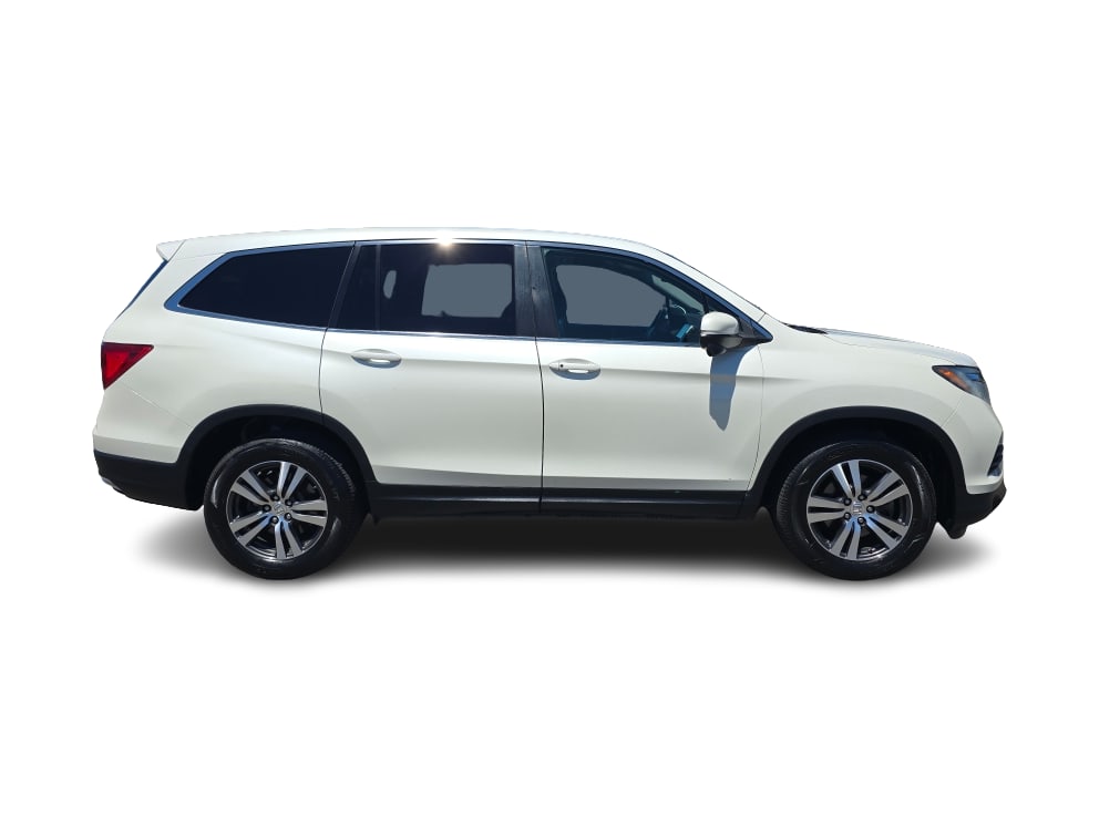 Thumbnail: 2018 Honda Pilot - 17