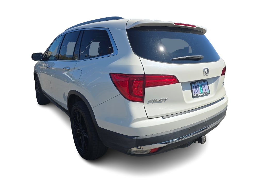 Thumbnail: 2018 Honda Pilot - 9