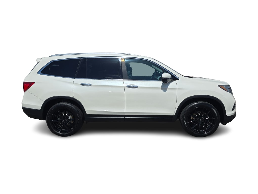 Thumbnail: 2018 Honda Pilot - 18